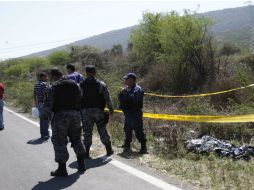 Un hombre de 55 años de edad fue encontrado en la carretera libre Pátzcuaro-Uruapan. ARCHIVO  /
