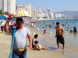 La actividad turística en las playas de Acapulco generó una enorme cantidad de basura. NTX  /