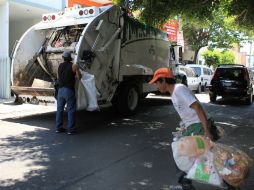 La jornada laboral se mantendrá de medio turno el 31 de diciembre y descanso el 1 de enero. ARCHIVO  /