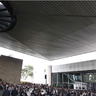 Jóvenes se lesionan por accidente en museo del DF