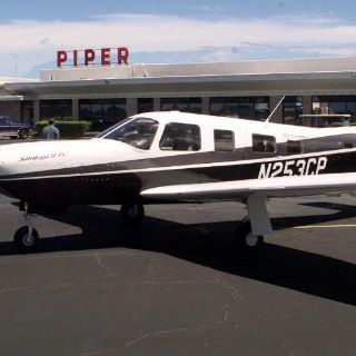 Aterriza avioneta por falla mecánica en San Sebastián del Oeste