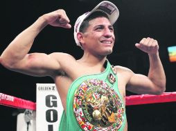 Contento. Abner Mares posa, tras su combate ante Eric Morel. AP  /