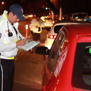 Vialidad sanciona a 91% de vehículos revisados en volantas