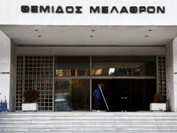 La lista se envió al Parlamento Griego como prueba. REUTERS  /