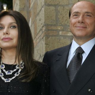 Berlusconi pagará cien mil euros diarios a su ex mujer
