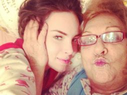 Belinda subió una foto con su abuela a su cuenta de Instagram. ESPECIAL  /