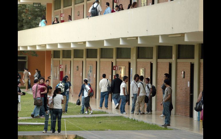 El Iteso y el Tecnológico de Monterrey vieron una opción interesante de titulación en los proyectos de aplicación profesional. ARCHIVO  /