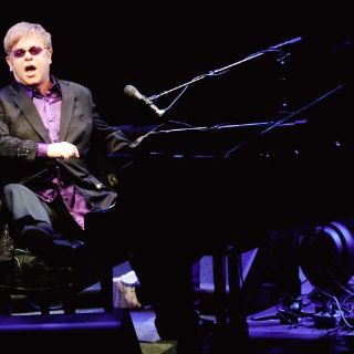 Elton John actuará en Paraguay en marzo de 2013