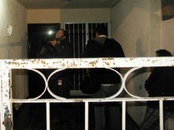 El estallido de una bomba tipo molotov alarmó a los habitantes de la finca. ESPECIAL  /