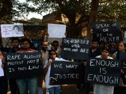 Manifestantes en la India reclaman justicia en honor a la joven estudiante. AFP  /