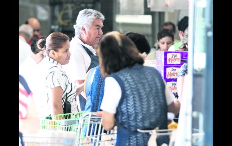 Tiendas de autoservicio.  /