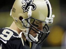 Drew Brees hizo historia en la NFL al eclipsar cinco mil yardas en tres temporadas. AP  /