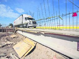 El nuevo Periférico, a la altura del Fraccionamiento El Moral, en Tonalá; este trazo conducirá hasta el municipio alfarero.  /