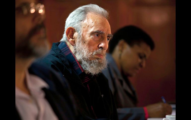 En numerosas ocasiones se ha salido al paso de los rumores sobre la muerte de Fidel Castro. ARCHIVO  /