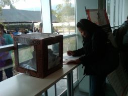 Tras pagar su predial, los contribuyentes votan por las obras que desean en el municipio. EL INFORMADOR /