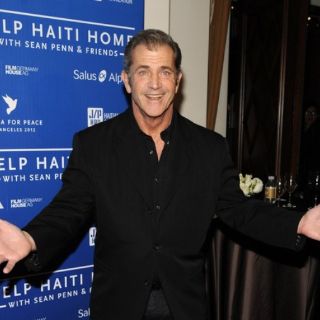 Gibson festeja cumpleaños a la espera del estreno de ''Machete Kills''