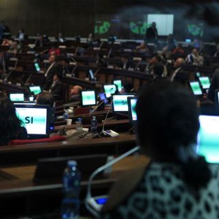 Autorizan licencia de Correa para campaña electoral