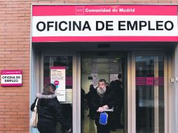En la busca. Hoy, 25% de la población está desempleada. AP  /