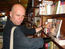 Bellatin destacó que algo importante en el rodaje de Bola negra es que no pretende mostrar la violencia. ESPECIAL EL INFORMADOR /