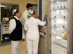 Para las cuatro mil camas en las dos unidades médicas, existen dos mil 730 enfermeras. ARCHIVO /