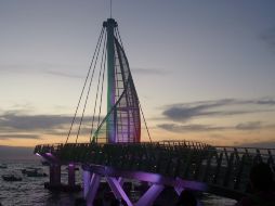 González Márquez exhortó a la población a disfrutar de la obra, a disfrutar la belleza de Puerto Vallarta. EL INFORMADOR /