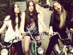 Haim llegó a la portada de la edición de nueva música de NME y lideró la encuesta Sonido de 2013. ESPECIAL /