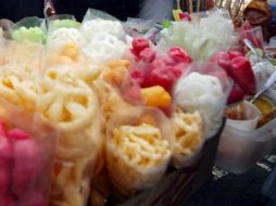 En muchas ocasiones se sustituye la alimentación necesaria por comida ''chatarra''. ARCHIVO /