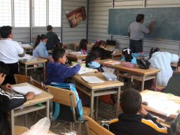 Deberán ser evaluados 160 mil maestros y aplicar concurso de oposición para cargos de dirección. ARCHIVO /