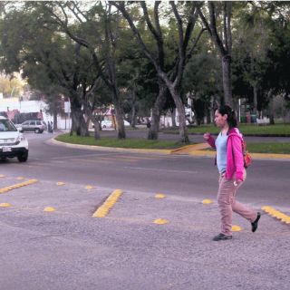 Intacta, ''batalla'' para cruzar la Glorieta Chapalita