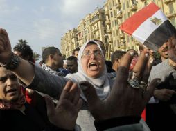 Egipcios grita consignas anti-Morsi durante una protesta en la plaza Tahrir. AP /