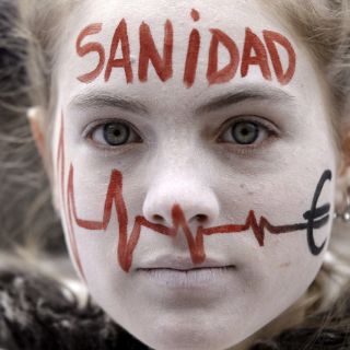 Exigen en España no privatizar servicios de salud