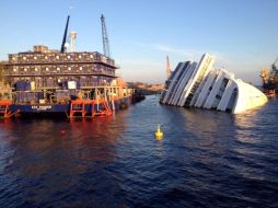 Los restos del barco serán retirados el próximo otoño. EFE /