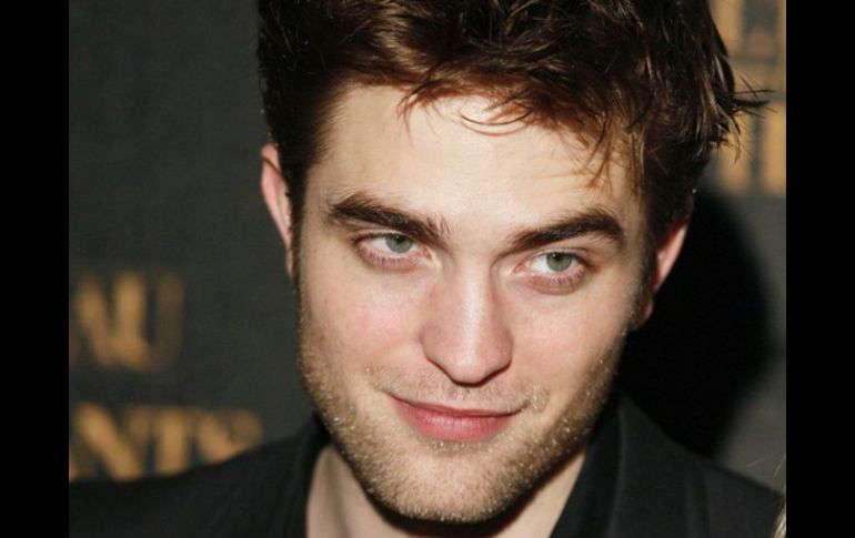 Robert Pattinson está nominado como la peor actuación protagónica por ''Crepúsculo''. ARCHIVO /