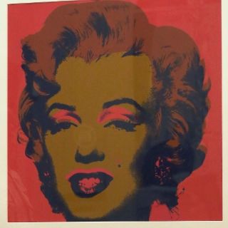 Museo danés expone dibujos hechos por Warhol durante su juventud