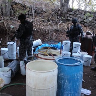 Policías detectan y aseguran narcolaboratorio en Hostotipaquillo