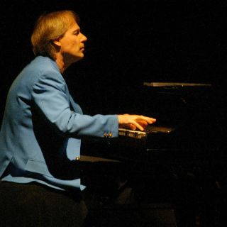 El pianista ''superventas'' Richard Clayderman vuelve con nuevo disco