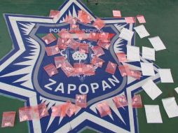 Fueron asegurados 11 envoltorios de un gramo y tres más de tres gramos de polvo blanco. ESPECIAL /