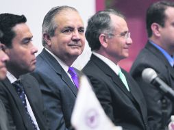 Luis Carlos Vega, presidente del Supremo Tribunal de Justicia del Estado y Juan Carlos Vázquez,nuevo presidente del Colegio de Notarios EL INFORMADOR /