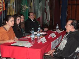 Las personas no se atienden conforme van llegando, por el contrario, deben hacer una cita previamente.  /