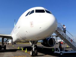 Contemplan iniciar operaciones en una primera fase con 12 aviones regionales de 5070 asientos. ARCHIVO /