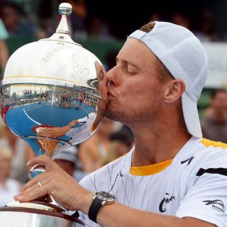 Hewitt derrota a Del Potro en final de Melbourne
