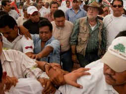 Organizadores y ciudadanos expresaron su inconformidad por las repercusiones del endeudamiento del estado. ARCHIVO /
