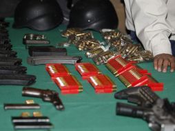 La Sedena logró resguardar todo un arsenal durante el operativo Noreste. ARCHIVO /