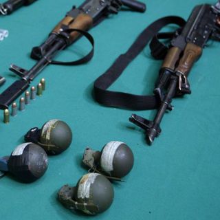 Capturan a ocho en Sinaloa en posesión de arsenal