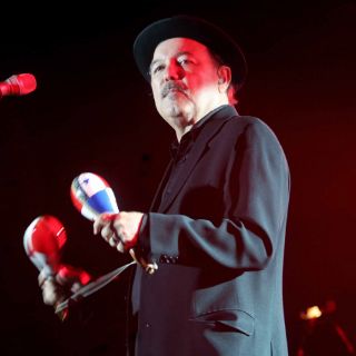 Satisface a Rubén Blades inclusión de ''Patria'' en CD de Eugenia León