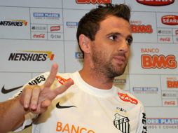 Recibió la camiseta número 10, heredada del exastro ''Pelé''. TOMADA DE SANTOS SITIO OFICIAL  /