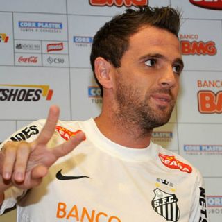 Montillo afirma que Messi y Neymar pueden ganar un partido solos