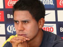 El contención Jesús Molina asegura que los arbitros siempre marcan las faltas en contra de su equipo. SUN /