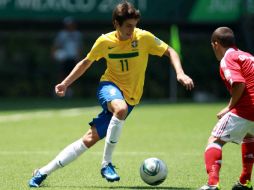 El delantero jugó con la selección brasileña en la Copa Mundial Sub-17 de 2011 en México. MEXSPORT /