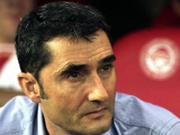 El técnico de Valencia confía en los suyos para remontar ante el Real Madrid. ARCHIVO /